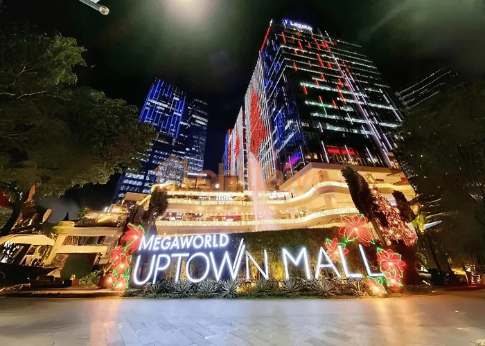 Holiday home Bgc 1br Across Uptown Mall, Hyatt #oursw7b2 *