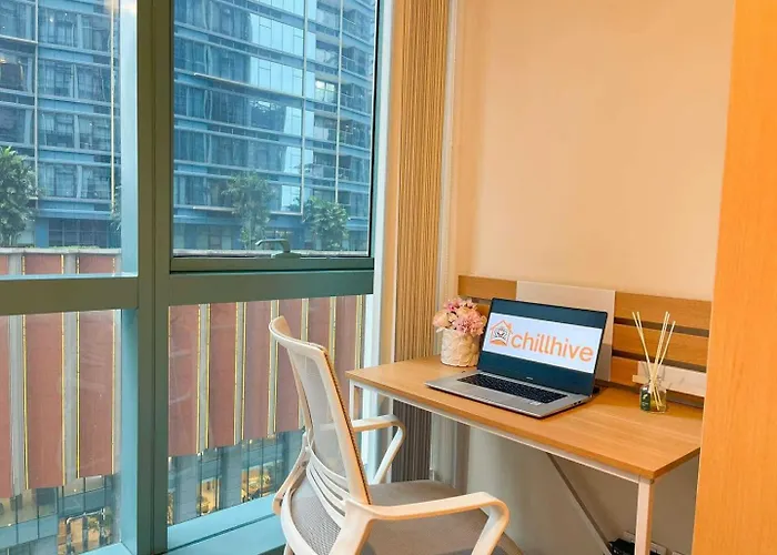Holiday home Bgc 1br Across Uptown Mall, Hyatt #oursw7b2 *